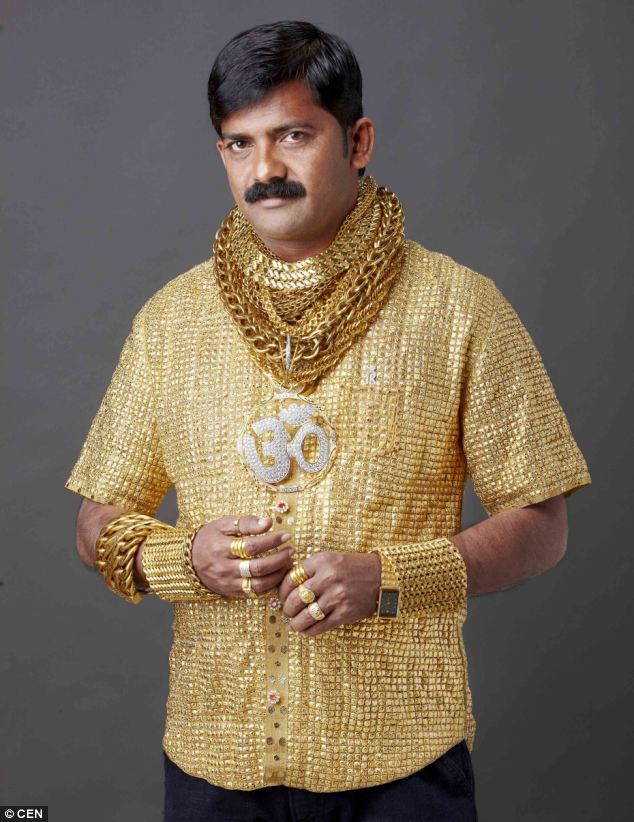 インド人がモテる為に作った196万円の黄金のシャツが凄すぎる（写真4枚＋動画）