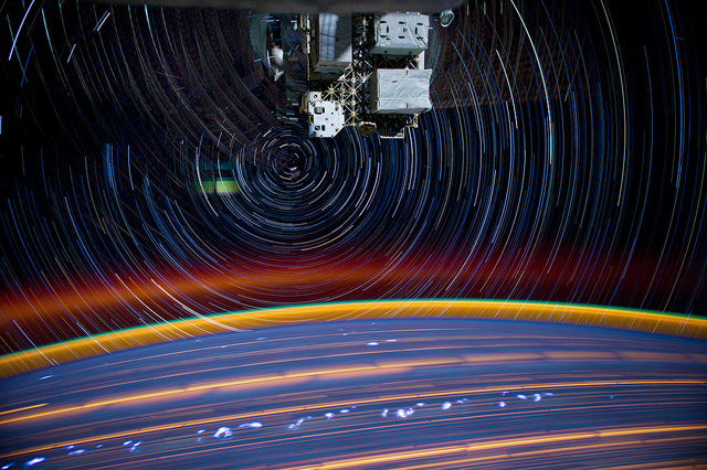 NASAのクルーが撮影した宇宙空間の写真が美しすぎる（写真18枚）