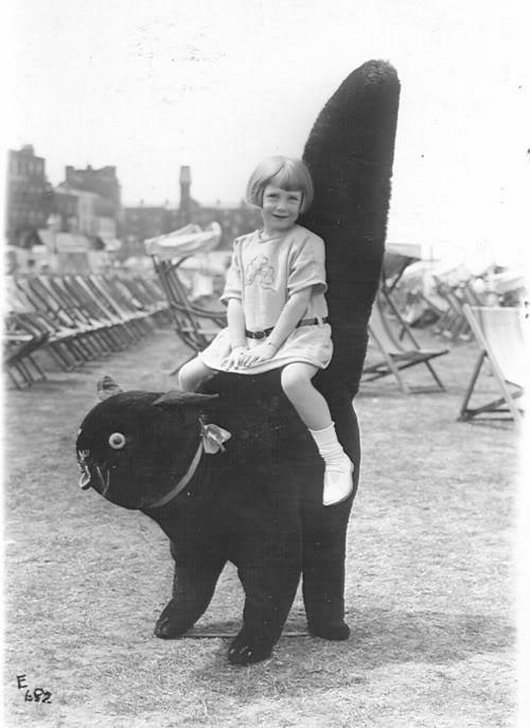 wtf-hilarious-vintage-old-timey-black-and-white-photos23