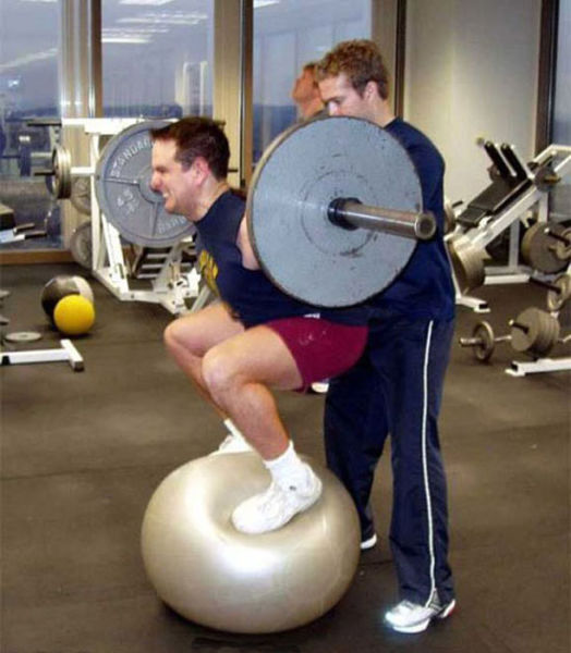 hilarious_gym_moments_caught_on_camera_640_32